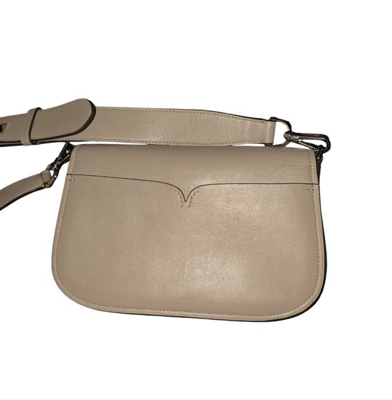 Kate Spade Suzy Scallop EW Saddle Bag Warm Taupe Market Sample - Picture 2 of 14